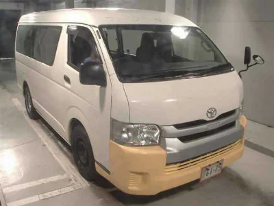 TOYOTA HIACE WAGON