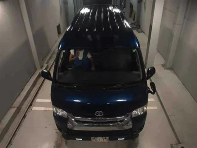 TOYOTA HIACE WAGON