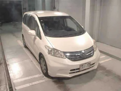 HONDA FREED