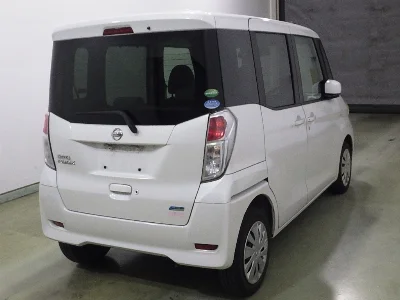 NISSAN DAYZ ROOX