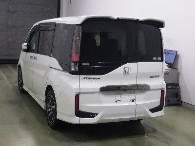 HONDA STEPWGN SPADA