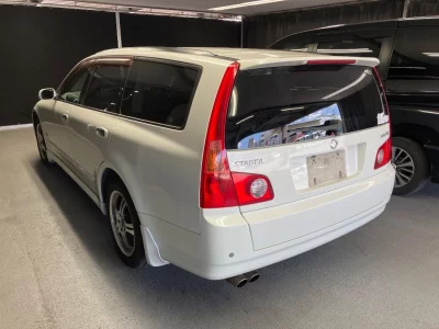 Nissan Stagea