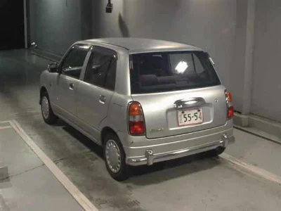 Daihatsu Mira Gino