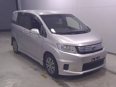 Honda Freed Spike