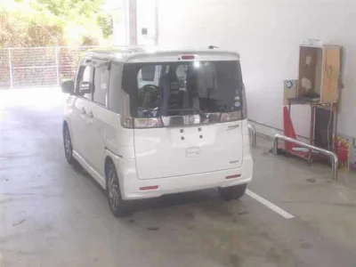 Suzuki Spacia Custom
