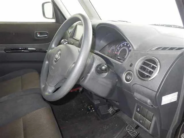 Nissan Roox  с аукциона в Японии