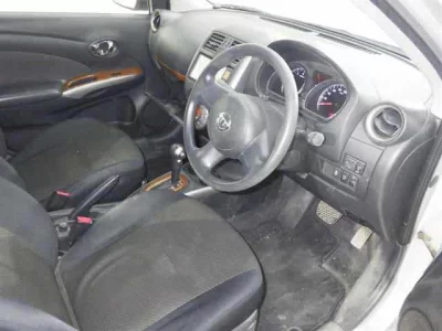 Nissan Tiida Latio