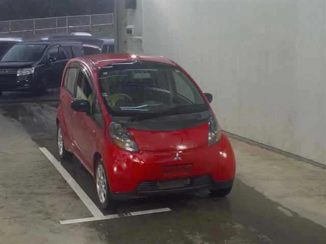 Mitsubishi i  с аукциона в Японии