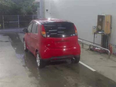Mitsubishi i