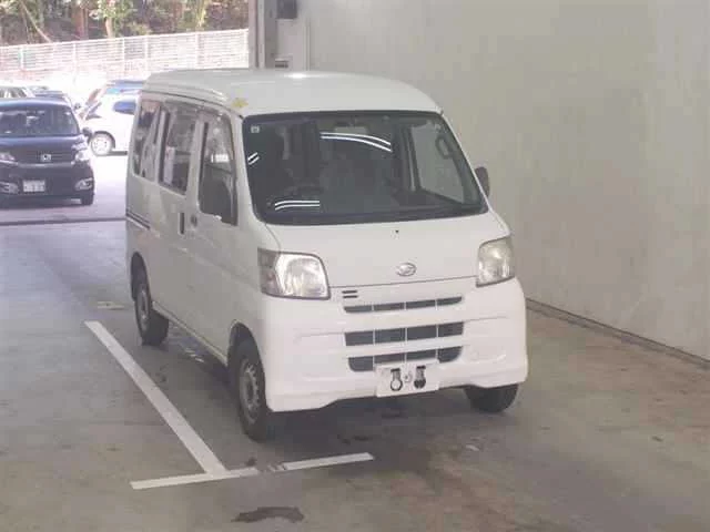 Daihatsu Hijet Cargo  с аукциона в Японии