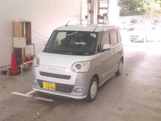 Daihatsu Move Canbus  с аукциона в Японии