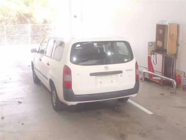Toyota Probox  с аукциона в Японии