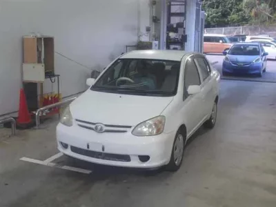 Toyota Platz