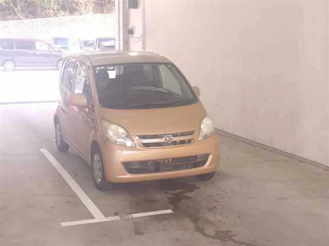 Daihatsu Move  с аукциона в Японии
