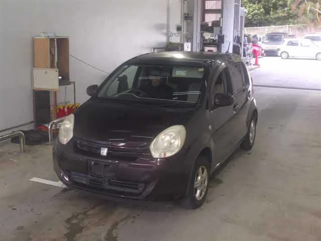 Toyota Passo  с аукциона в Японии
