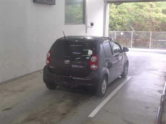 Toyota Passo  с аукциона в Японии