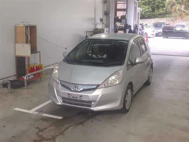 Honda Fit  с аукциона в Японии