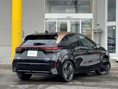 NISSAN AURA