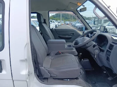 NISSAN VANETTE VAN