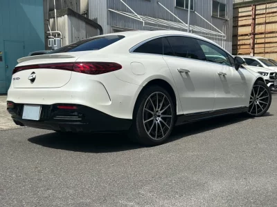 MERCEDES BENZ EQS