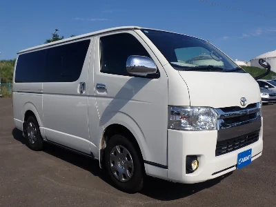 TOYOTA REGIUS VAN