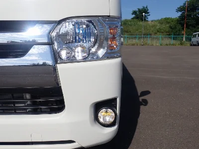 TOYOTA REGIUS VAN