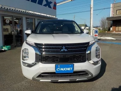 MITSUBISHI OUTLANDER PHEV