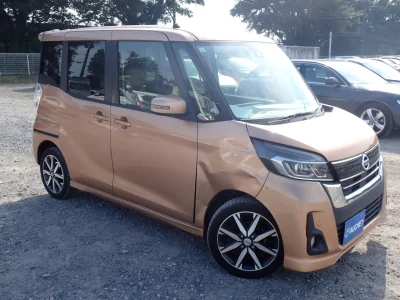 NISSAN DAYZ ROOX