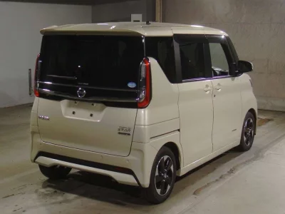 NISSAN ROOX