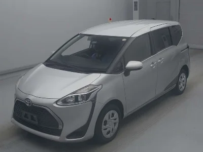 NISSAN AURA