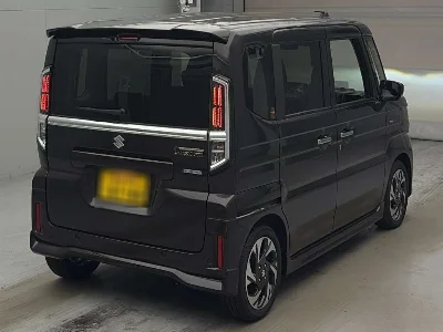 HONDA N-BOX SLASH