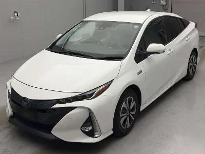 TOYOTA PRIUS PHV