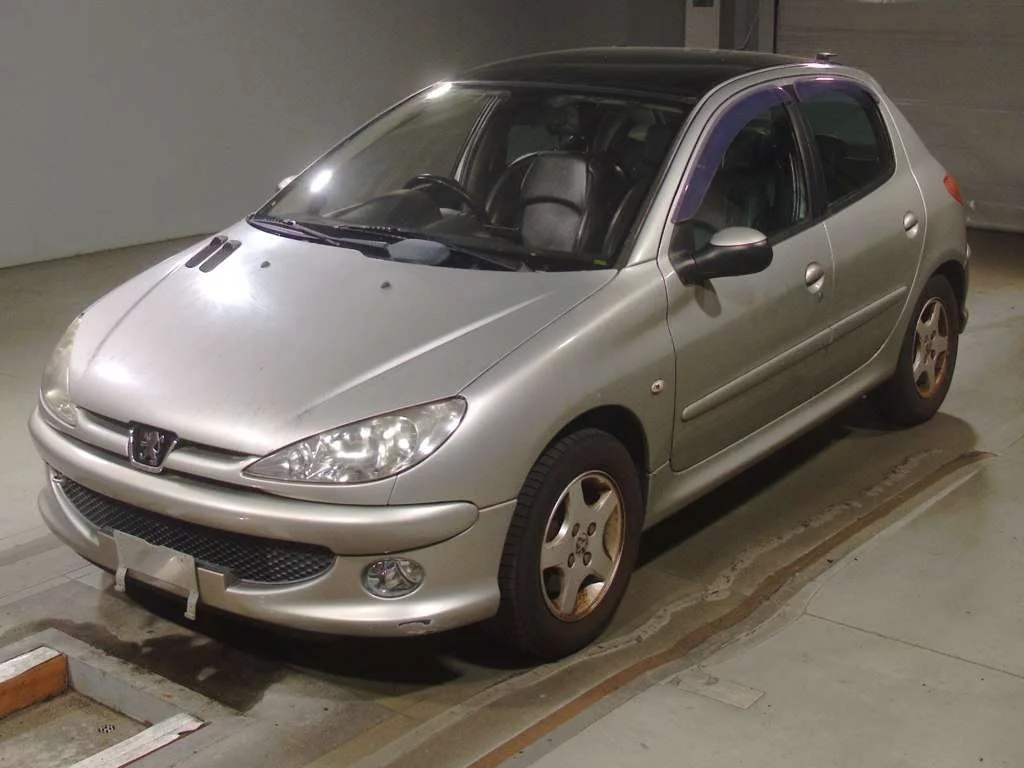 Peugeot 206  с аукциона в Японии