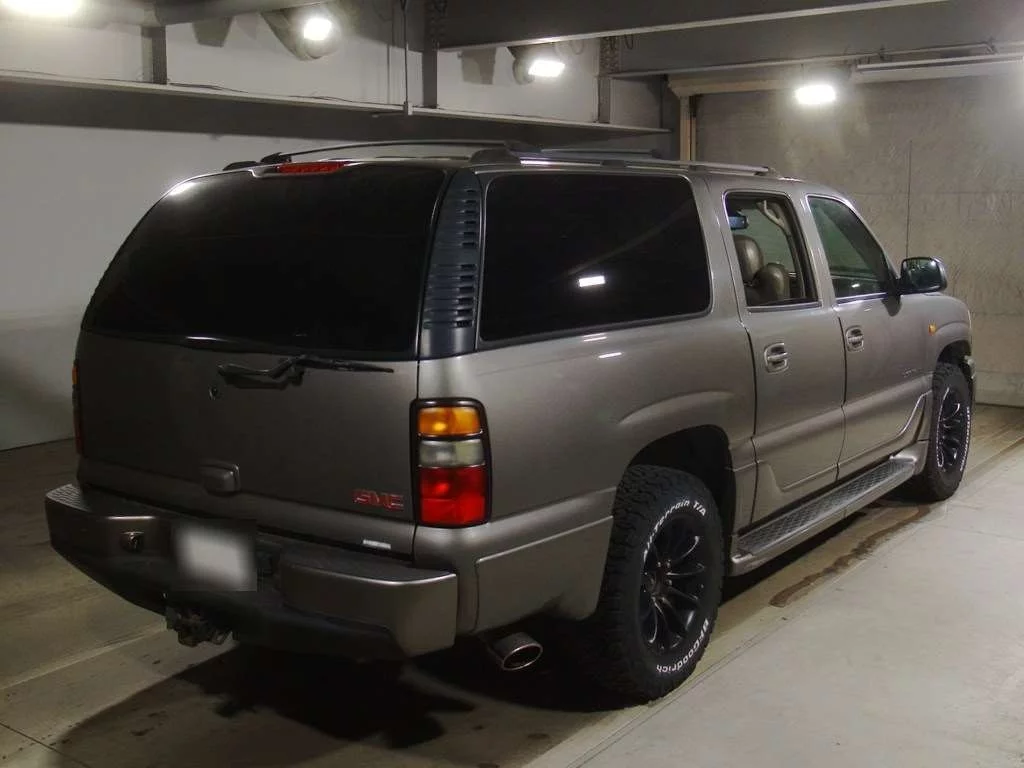 GMC YUKON  с аукциона в Японии