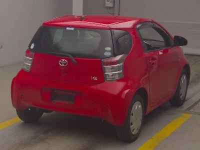 TOYOTA IQ