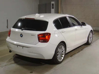 BMW 1 SERIES