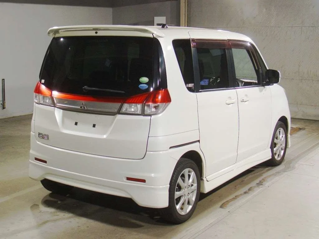 Mitsubishi Delica D:2  с аукциона в Японии
