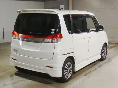 MITSUBISHI DELICA D:2