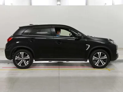 MITSUBISHI RVR