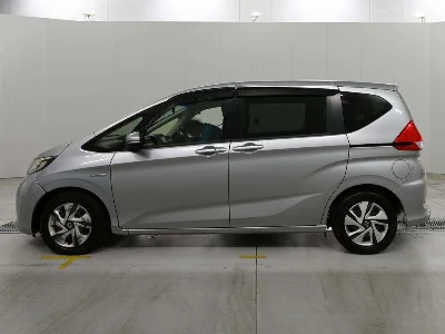 HONDA FREED + HYBRID
