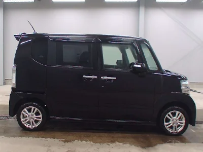 HONDA N BOX CUSTOM