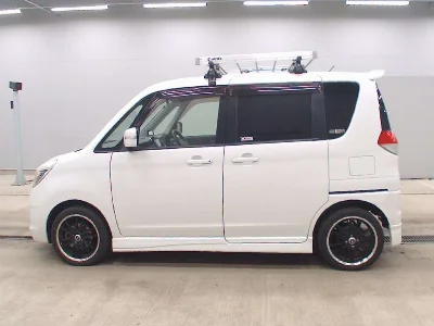 MITSUBISHI DELICA D:2