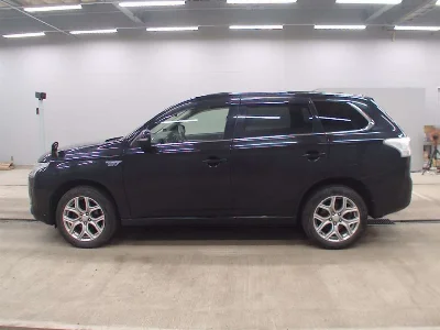 MITSUBISHI OUTLANDER PHEV