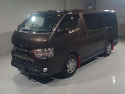 TOYOTA HIACE VAN