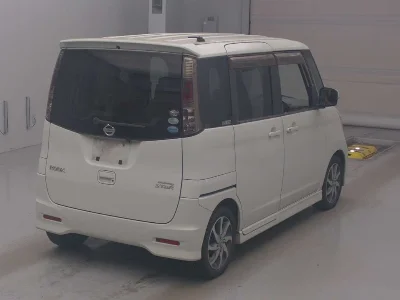 NISSAN ROOX