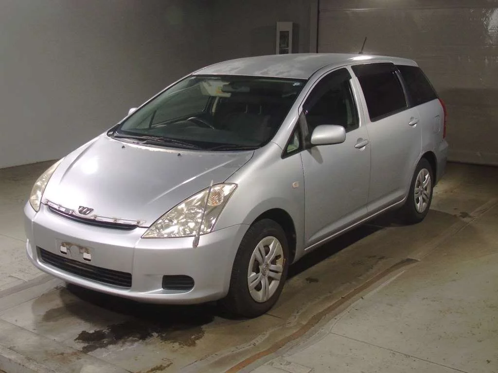 Toyota Wish  с аукциона в Японии