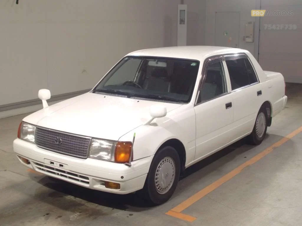Toyota Comfort  с аукциона в Японии