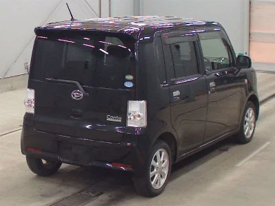 DAIHATSU MOVE CONTE