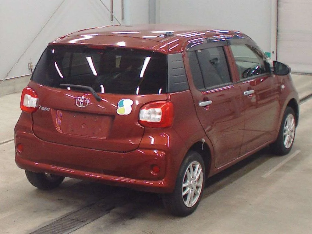 Toyota Passo  с аукциона в Японии