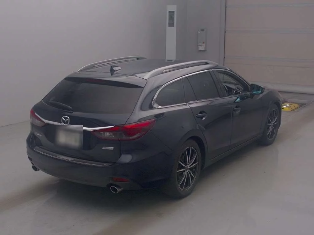 Mazda Atenza  с аукциона в Японии